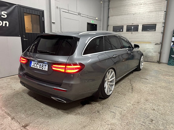 Mercedes-Benz E 220 d 9 of 26