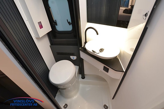 Adria TWIN SUPREME 640 SLB 7 of 14