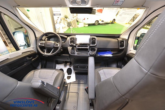 Adria TWIN SUPREME 640 SLB 4 of 14