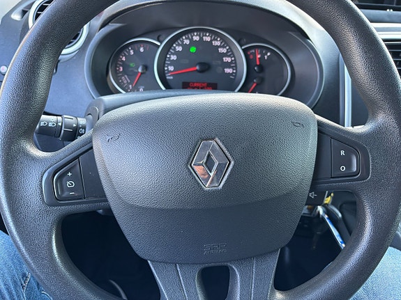 Renault Kangoo 11 of 13