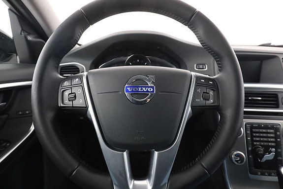Volvo V60 Cross Country 19 of 30