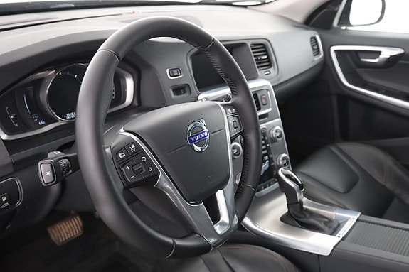 Volvo V60 Cross Country 12 of 30