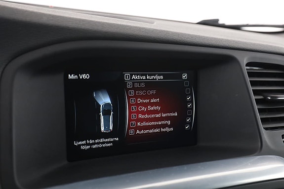 Volvo V60 Cross Country 23 of 30