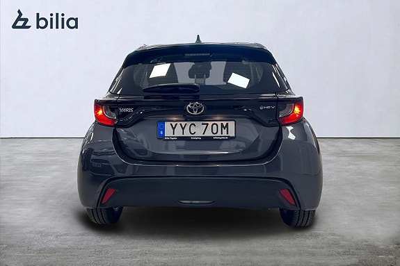 Toyota Yaris 5 of 21