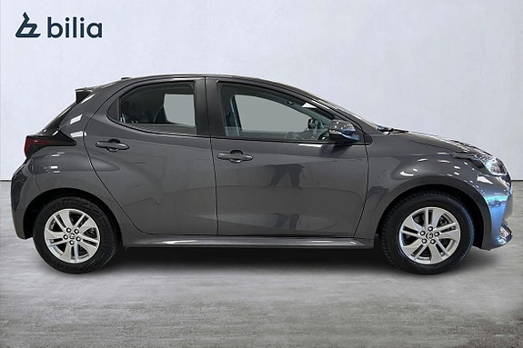 Toyota Yaris 18 of 21