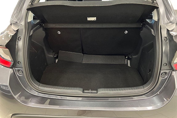 Toyota Yaris 12 of 21