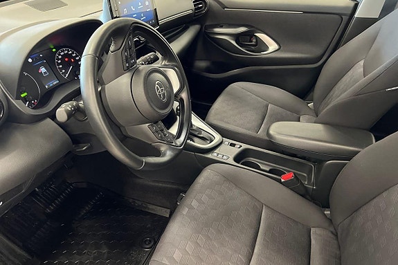 Toyota Yaris 14 of 21
