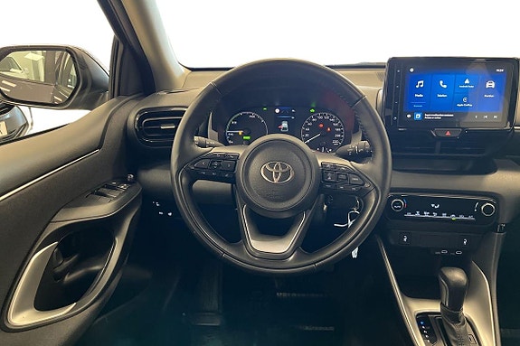 Toyota Yaris 11 of 21