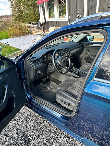 Skoda Superb 5 of 13