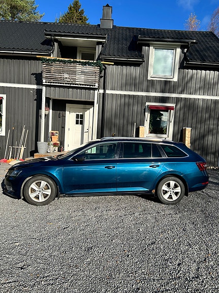 Skoda Superb 4 of 13