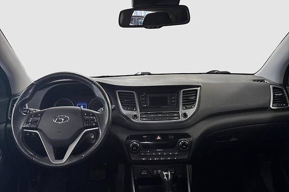 Hyundai Tucson 9 of 11