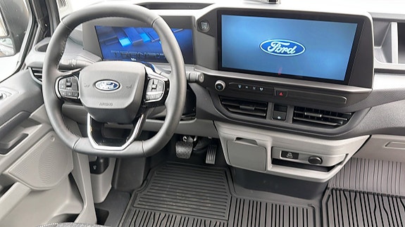 Ford Custom 4 of 9