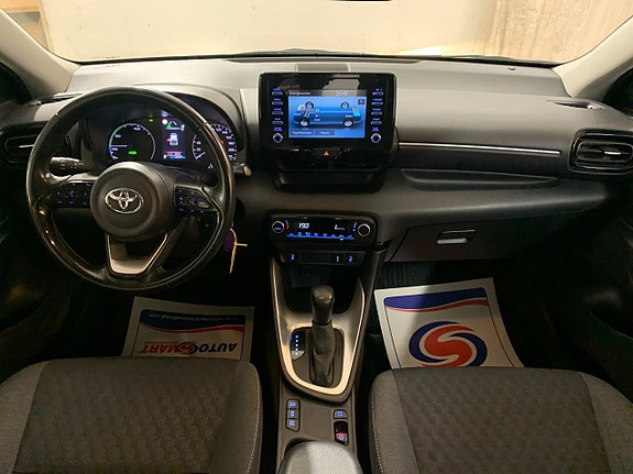 Toyota Yaris 14 of 25