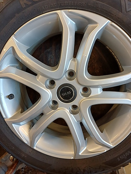 Product image 1 of 2