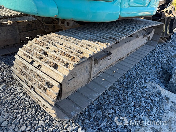 Grävmaskin Kobelco SK140SRLC-7 17 of 27