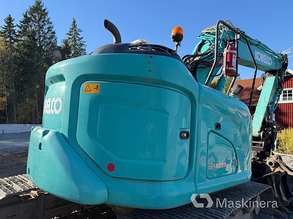 Grävmaskin Kobelco SK140SRLC-7 16 of 27