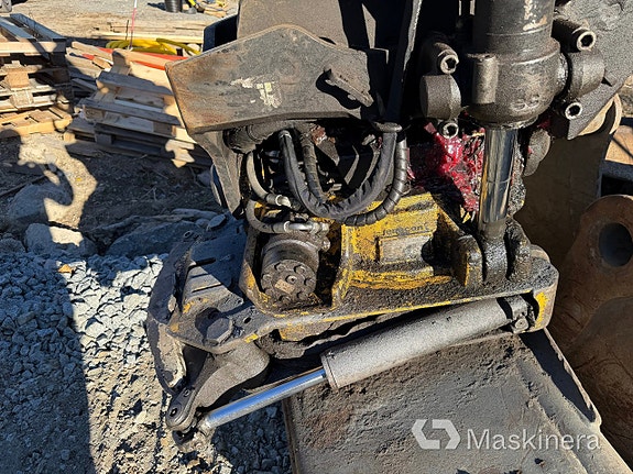 Grävmaskin Kobelco SK140SRLC-7 27 of 27