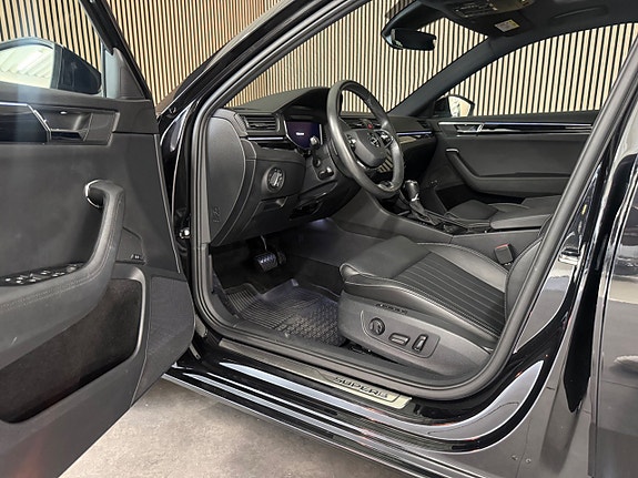 Skoda Superb 11 of 30