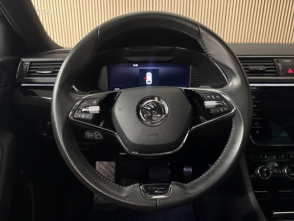 Skoda Superb 19 of 30