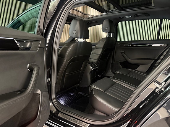 Skoda Superb 15 of 30