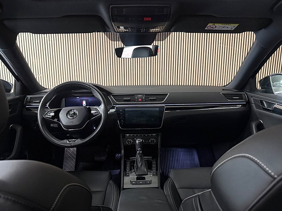 Skoda Superb 18 of 30