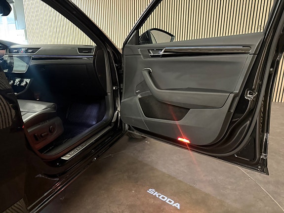 Skoda Superb 29 of 30
