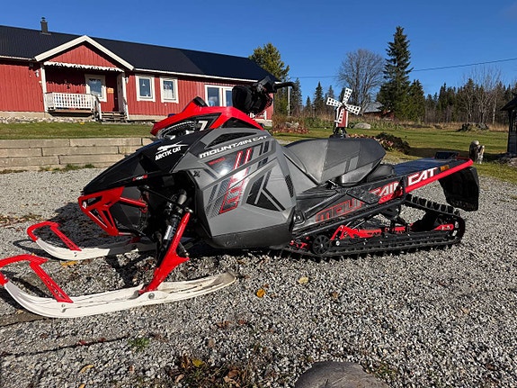 Arctic Cat Mountain Cat 8000 -21