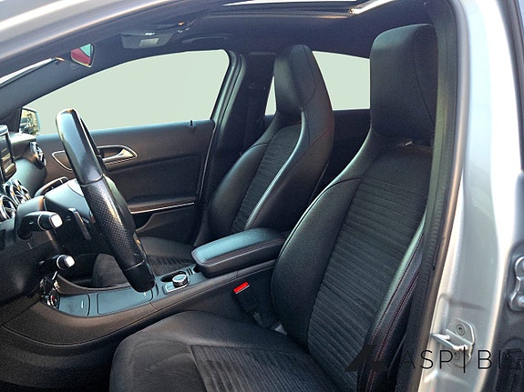 Mercedes-Benz A220 9 of 14