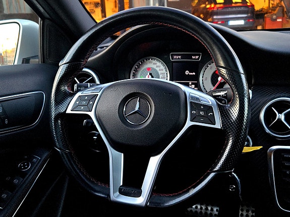 Mercedes-Benz A220 11 of 14