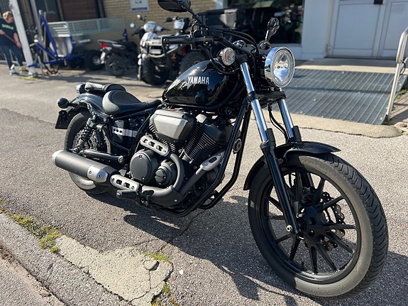 Yamaha XV950 ABS 2 of 6