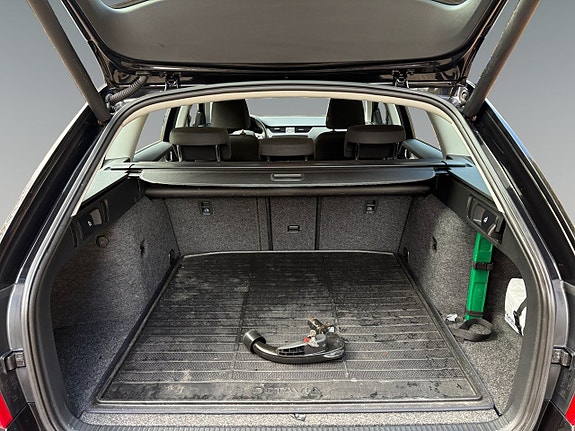 Skoda Octavia 11 of 18