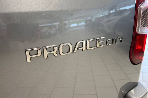 Toyota Proace City 19 of 19