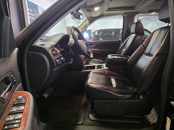 Chevrolet Silverado 1500 16 of 23