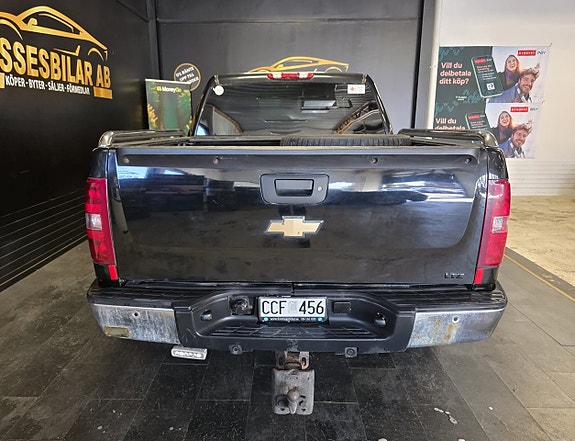 Chevrolet Silverado 1500 10 of 23