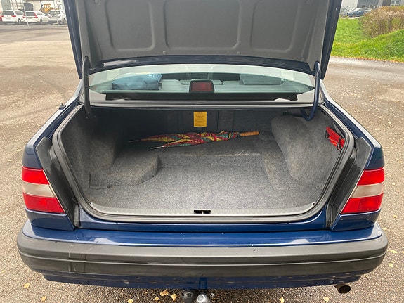 Volvo 940 7 of 17