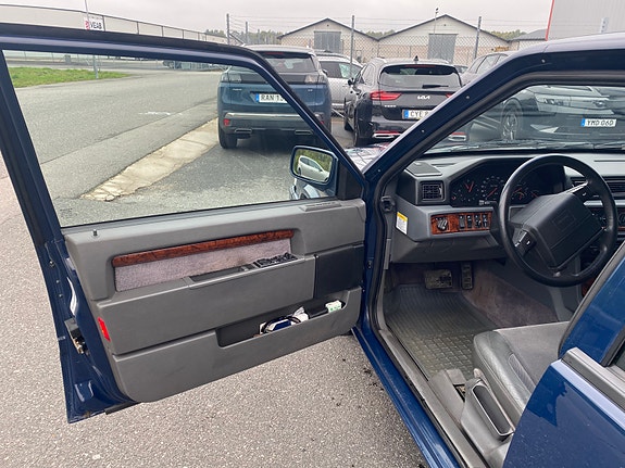 Volvo 940 12 of 17