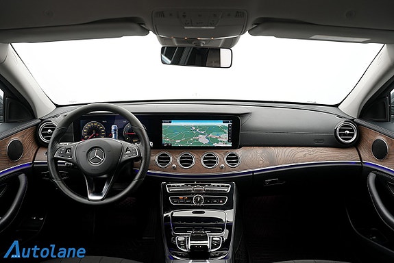 Mercedes-Benz E220 d 18 of 30
