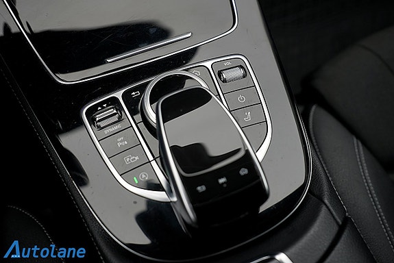 Mercedes-Benz E220 d 25 of 30