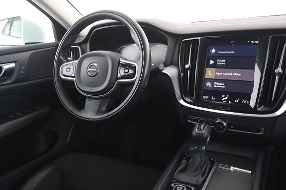 Volvo V60 Cross Country 14 of 30