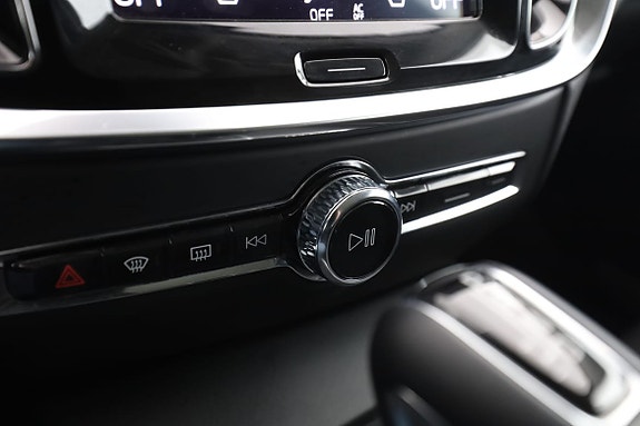 Volvo V60 Cross Country 26 of 30