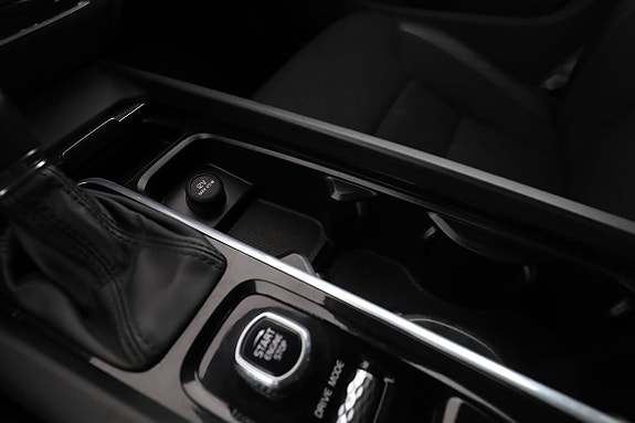 Volvo V60 Cross Country 29 of 30