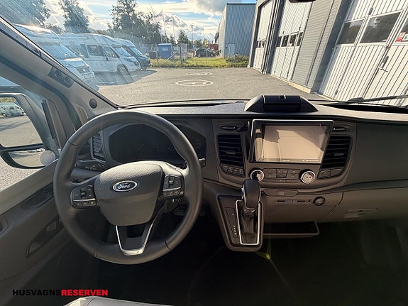 Ford DREAMER 8 of 23