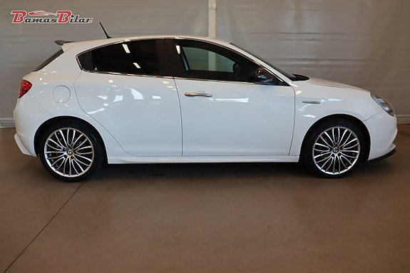 Alfa Romeo Giulietta 6 of 19