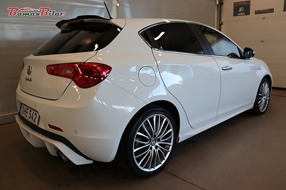 Alfa Romeo Giulietta 5 of 19