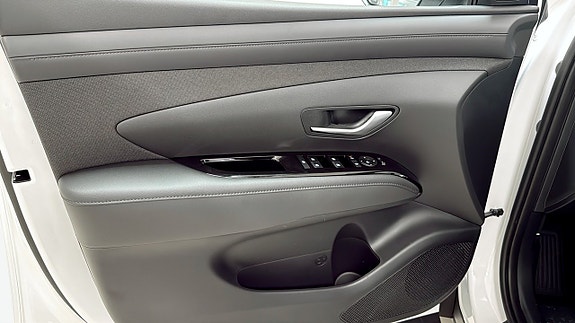 Hyundai Tucson 11 of 13