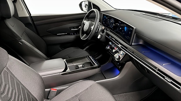 Hyundai Tucson 3 of 13