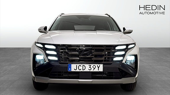 Hyundai Tucson 8 of 13