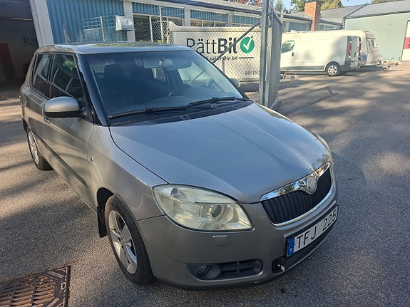 Skoda Fabia 3 of 8