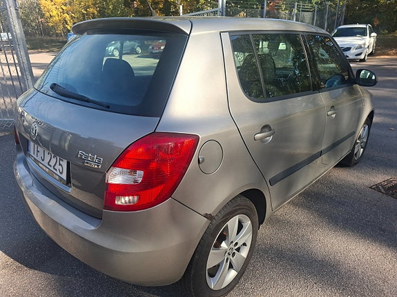 Skoda Fabia 4 of 8