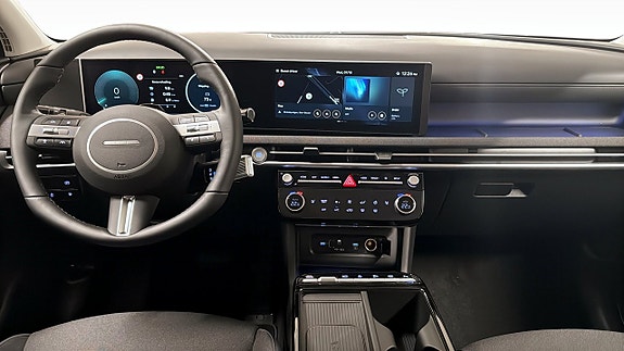 Hyundai Tucson 4 of 12